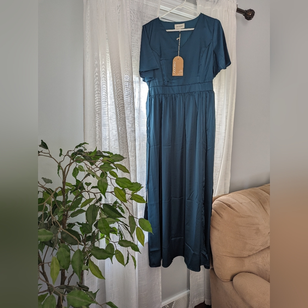 NEW dress from Main Street Exchange